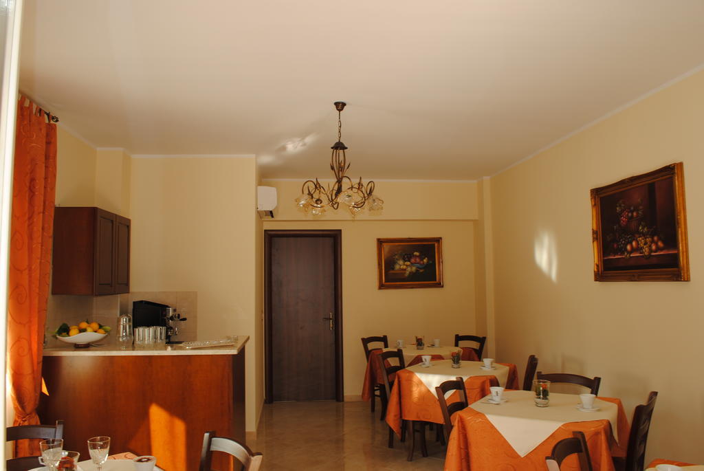 B&B Mareagro Santa Teresa Di Riva Værelse billede